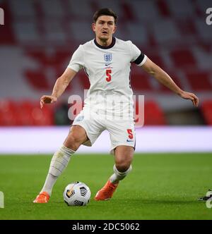 Wembley Stadium, London, 18. November 2020. Engands Harry Maguire England gegen Island - UEFA Nations League - Gruppe A2 - Wembley Bildnachweis: © Mark Pain / Alamy Live News Stockfoto