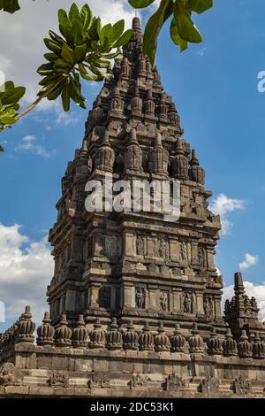 Alte hinduistische Tempel von Prambanan, Rara Jonggrang, in der besonderen, Yogyakarta Region, Java-Insel, Indonesien, Südostasien. Stockfoto