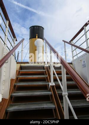 Belfast, County Antrim, Nordirland - 21. September 2018: Blick an Bord des SS Nomadic Schiffes im Hamilton Dry Dock im Titanic Museum. Stockfoto