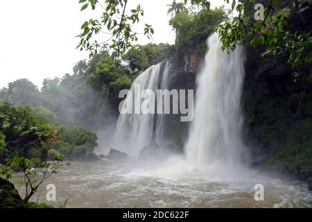 Two Sisters Falls, Iguazu Falls, Argentinien Stockfoto