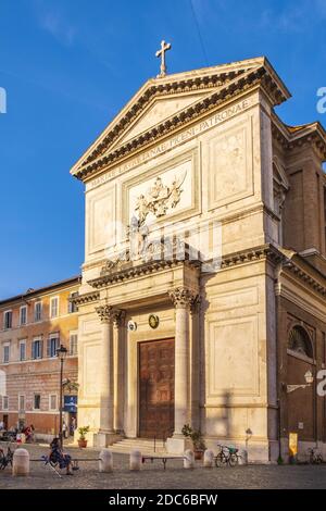 Rom, Italien - 2019/06/15: St. Salvatore an der Lorbeerkirche - Chiesa di San Salvatore in Lauro - an der Via dei Vecchiarelli im Ponte-Viertel o Stockfoto