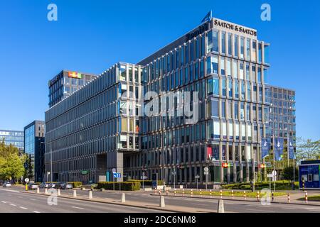 Warschau, Mazovia / Polen - 2020/05/21: Bürokomplex Platinium Business Park in der Domaniewska 42/44 in Sluzew Przemyslowy - Industrial Sluzew - busines Stockfoto