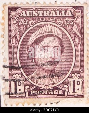 Antwerpen, Belgien - 17. November 2020: Ein Briefmarkendruck der Australian Post, zeigt das Porträt einer Frau Stockfoto