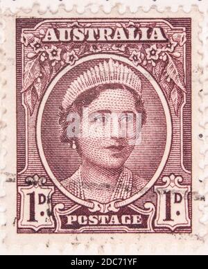 Antwerpen, Belgien - 17. November 2020: Ein Briefmarkendruck der Australian Post, zeigt das Porträt einer Frau Stockfoto