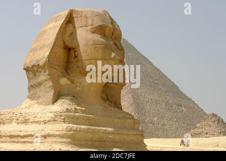 DIE HOCHEBENE VON GIZEH, ÄGYPTEN Stockfoto