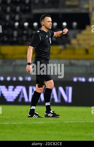 Pisa, Italien. November 2020. Italien U21 Trainer Paolo Nicolato, bereits mathematisch qualifiziert für die Europameisterschaft wie vor der Gruppe und mit viel Umsatz, weiterhin zu gewinnen und zu überzeugen, Abriss Schweden 4-1 in der Arena Garibaldi in Pisa. (Foto: Domenico Cippitelli/Pacific Press/Sipa USA) Quelle: SIPA USA/Alamy Live News Stockfoto