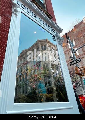 Bild des Louis Vuitton Stores in SoHo, Manhattan. Stockfoto