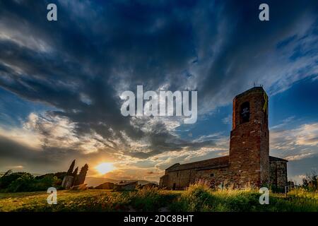 Burg über Tonnen Stadt in Osona Stockfoto