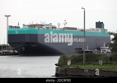 Am 20. August 2020 wird der Autoanbieter Toledo im Hafen von Bremerhaven sein. Stockfoto