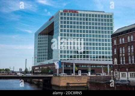 Hamburg, Deutschland - 23. August 2019: Fassade der Spiegel-Zentrale in Ericusspitze, Hamburg Stockfoto