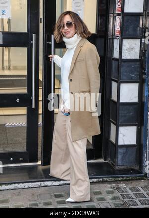 Myleene Klass sah die Ankunft in den Global Radio Studios in London. Stockfoto