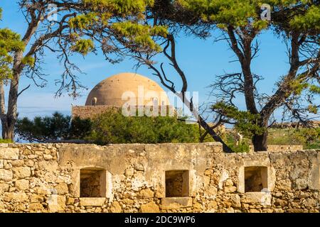 Ruinen der alten venezianischen Festung (Fortalezza) von Rethymno (auch Rethimno, Rethymnon und Rhíthymnos) ist eine Stadt auf der Insel Kreta, Griechenland. Stockfoto