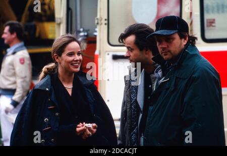 Die Partner, Fernsehserie, Deutschland 1995 - 1996, beim Dreh der Episode 'der Sturm', Darsteller: Ann Kathrin Kramer, Jan Josef Liefers Stockfoto