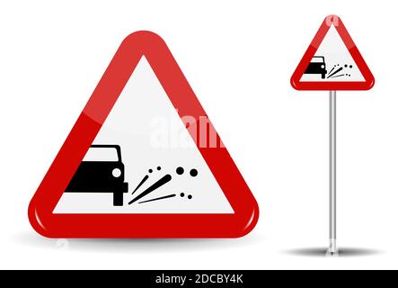 Schild Warnung Emission von Kies, Steinen. In Red Triangle ist eine schematische Maschine, von der Objekte fliegen. Abbildung. Stockfoto