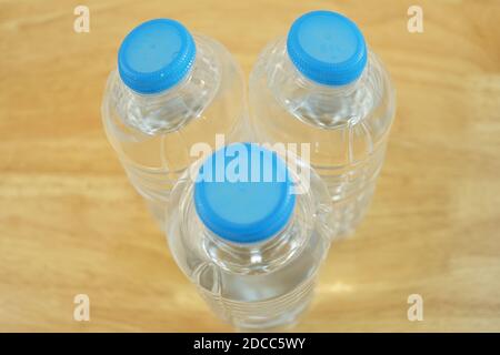 Plastikflaschen Wasser 500ml, Stockfoto