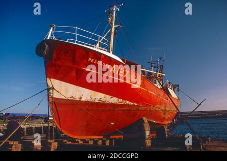 Ein Trawler im Trockendock bei Flettwood1990's Stockfoto