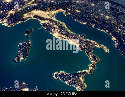 Satellitenansicht von Italien, physische Karte, Südeuropa. Nachtansicht. Lichter der Stadt. 3d Rendering, Reliefs und Berge. Mittelmeer. Italien. Einwanderer Stockfoto