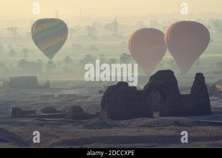 Fotografie von Heißluftballons in ägypten Stockfoto