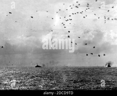 2. Weltkrieg, Schlacht von Okinawa, Kamikaze, 1945 Stockfoto