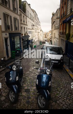 Straßen des Montmartre-Viertels in Paris, Frankreich. Stockfoto