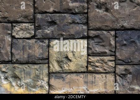 Ein Fragment einer gemauerten Wand aus großen Blöcken Stockfoto