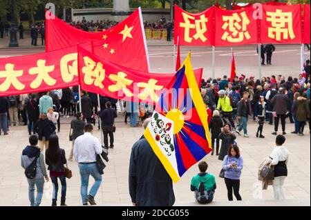 Menschenrechtsprotest, der Chinas Menschenrechtsangelegenheiten am ersten Tag des Staatsbesuchs des chinesischen Präsidenten Xi Jinping in Großbritannien beleuchtet. The Mall, Saint Jame's Park, Westminster, London, Großbritannien. 20. Oktober 2015 Stockfoto