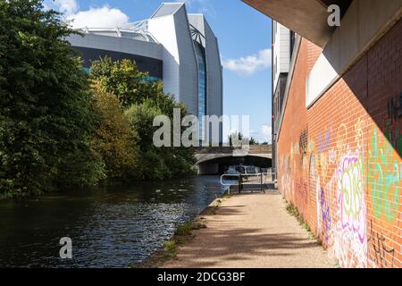 Old trafford Fußballstadion vom bridgewater Kanal, manchester Stockfoto