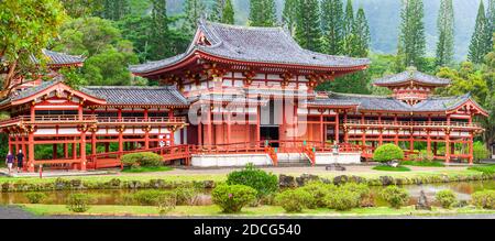 Kaneohe, HI, USA - 11. Februar 2011 : der Byodo-in Tempel. Replik des japanischen buddhistischen Tempels am Fuße des Koolau-Gebirges, Oahu. Stockfoto