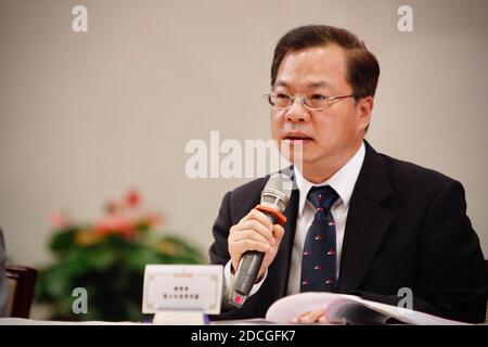 Taipeh, Taiwan. November 2020. KUNG Ming-hsin, Minister ohne Geschäftsbereich und Minister für nationale Entwicklung, nimmt am 21. November 2020 an einer Pressekonferenz Teil, in der die Medien über das Asien-Pazifik-Forum für wirtschaftliche Zusammenarbeit (APEC) und das APEC-Ministertreffen im Präsidentenamt in Taipei City, Taiwan, informiert werden. (Foto: Ceng Shou Yi/Sipa USA) Quelle: SIPA USA/Alamy Live News Stockfoto