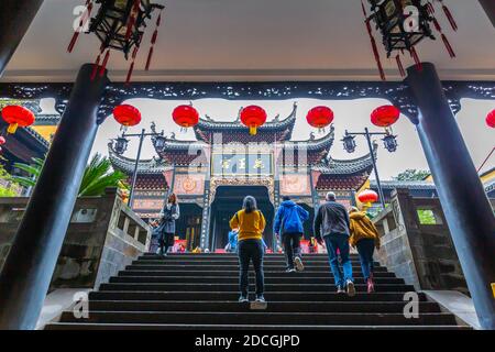 Blick auf den buddhistischen Tempel Arhat, Yuzhong Bezirk, Chongqing, China, Asien Stockfoto