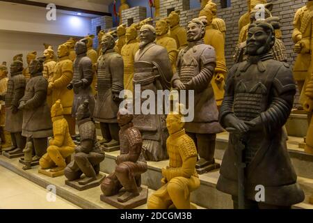 Ansicht von Souvenir Terracotta Krieger, Xi'an, Shaanxi Provinz, Volksrepublik China, Asien Stockfoto