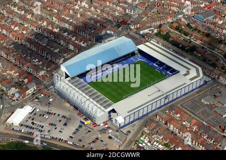 Fußballplätze aus der Luft Luftaufnahme von Goodison Park, Everton FC