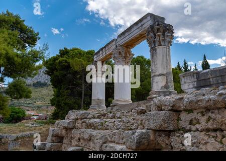 Alte Ruinen von Korinth, Peloponnes, Griechenland Stockfoto