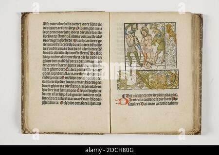 Buch, ca. 1500, Tusche, Karton, Papier, Allgemein: 14.5 x 10.5 x 1.7cm 145 x 105 x 17mm, Tier, Blume, biblische Darstellung, christus, Gebetbuch Goeder devocien ende oeffeninghe, gedruckt von Jan Severs. Das gebundene Buch enthält einen Einband mit einem floralen Motiv. Der Innenraum besteht aus unnummerierten Seiten mit Text und zehn Holzschnitten. Die Holzschnitte sind von Rändern mit Blumen und Tieren umgeben und von Hand gefärbt. Auf der Titelseite ist ein Holzschnitt mit der Darstellung von Christus in Gethsemane, mit in schwarzen Buchstaben der Text Een boxxken van goed devocien ende oeffeninghe wie man darüber betete Stockfoto