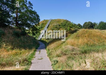 Thetford Castle, ein mittelalterliches motte und bailey Schloss in der Marktstadt Thetford in der Breckland Gegend von Norfolk, England. Stockfoto