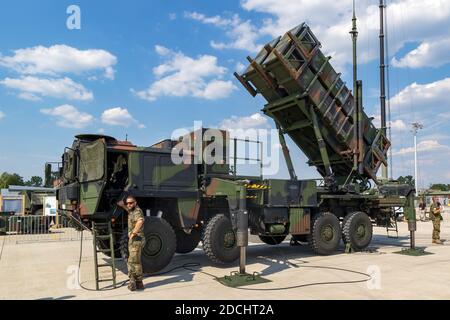 Militärisches mobiles MIM-104 Patriot-Boden-Luft-Raketen-SAM-System der deutschen Armee. Deutschland - 9. Juni 2018 Stockfoto