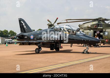 Royal Air Force Hawk T1 Trainerjet auf dem Asphalt von RAF Fairford. Großbritannien – 13. Juli 2018 Stockfoto