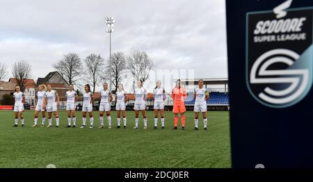 Knokke, Belgien. November 2020. OHL Team vor einem weiblichen Fußballspiel zwischen Club Brugge Dames YLA und Oud Heverlee Leuven am 8. Spieltag der Saison 2020 - 2021 der belgischen Scooore Womens Super League, samstag 21 November 2020 in Knokke, Belgien . FOTO SPORTPIX.BE - David CATRY David Catry - Sportpix.be - SPP Quelle: SPP Sport Press Foto. /Alamy Live Nachrichten Stockfoto