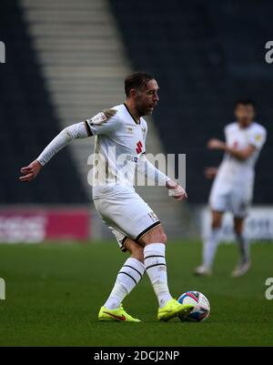 MK Dons' Richard Keogh in Aktion während des Sky Bet League One Matches im Stadium MK, Milton Keynes. Stockfoto