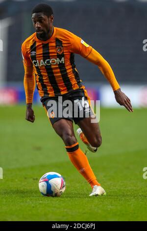 MILTON KEYNES, ENGLAND. NOVEMBER. Hull City's Hakeeb Adelakun während der ersten Hälfte der Sky Bet League ein Spiel zwischen MK Dons und Hull City im Stadion MK, Milton Keynes am Samstag, 21. November 2020. (Kredit: John Cripps - MI News) Kredit: MI Nachrichten & Sport /Alamy Live Nachrichten Stockfoto