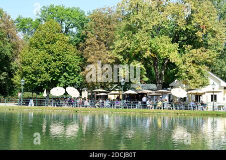 Baden bei Wien, Niederösterreich, Österreich. Kurpark und Rosarium Baden Stockfoto