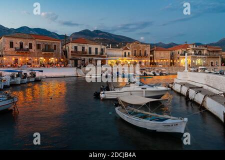 Mani, Griechenland - August 11 2020: Agios Nikolaos Dorf in der Nähe von Kardamyli, Peloponnes Stockfoto