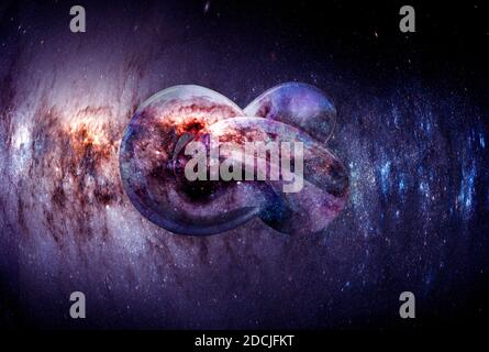 3D-Illustration eines unendlichen Knotens, der ein verdrehendes Universum reflektiert, für Spiele im Weltraum, Science-Fiction-Illustrationen oder interstellare Reisen. Eleme Stockfoto
