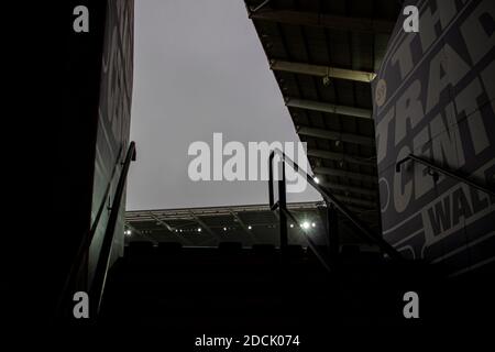 Swansea, Großbritannien. November 2020. Blick auf die Treppe des Liberty Stadions. EFL Skybet Championship match, Swansea City gegen Rotherham Utd im Liberty Stadium in Swansea am Samstag, 21. November 2020. Dieses Bild darf nur für redaktionelle Zwecke verwendet werden. Nur redaktionelle Verwendung, Lizenz für kommerzielle Nutzung erforderlich. Keine Verwendung in Wetten, Spiele oder ein einzelner Club / Liga / Spieler Publikationen. PIC von Lewis Mitchell / Andrew Orchard Sport Fotografie / Alamy Live News Kredit: Andrew Orchard Sport Fotografie / Alamy Live News Stockfoto