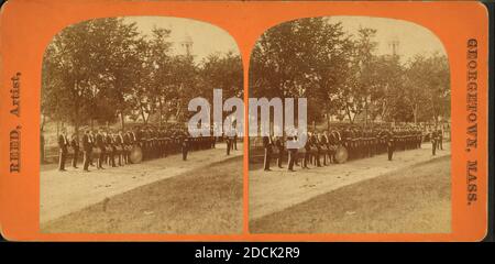 Männer in Uniform, teilweise mit Trommeln., Standbild, Stereographen, 1850 - 1930, Reed, S. C. Stockfoto