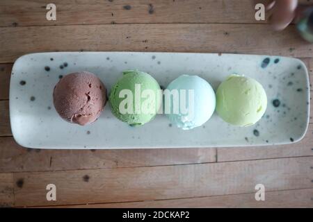Eis oder Grüntee-Eis, Minze-Eis und Schokoladeneis Stockfoto