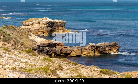 Die Klippen des Cape Northumberland in Port MacDonnell South Australien am 10. November 2020 Stockfoto