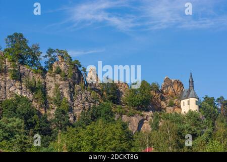 Mala Skala Kleinskal Pantheon In Schloss Vranov Wranow Felsen In mala-skala-kleinskal-pantheon-in-schloss-vranov-wranow-felsen-in