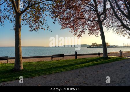 Tagóra Promenade in Balatonfüred neben dem Plattensee bunten Herbst Stockfoto