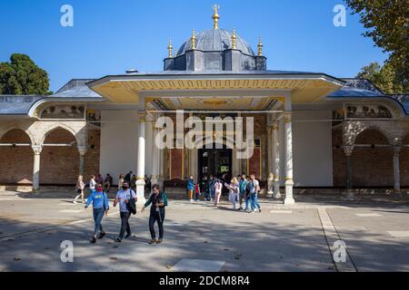 Innenansicht des Topkapi-Palastes, der ein großes Museum im Osten des Fatih-Viertels von Istanbul in der Türkei am 24. Oktober 2020 ist. Stockfoto